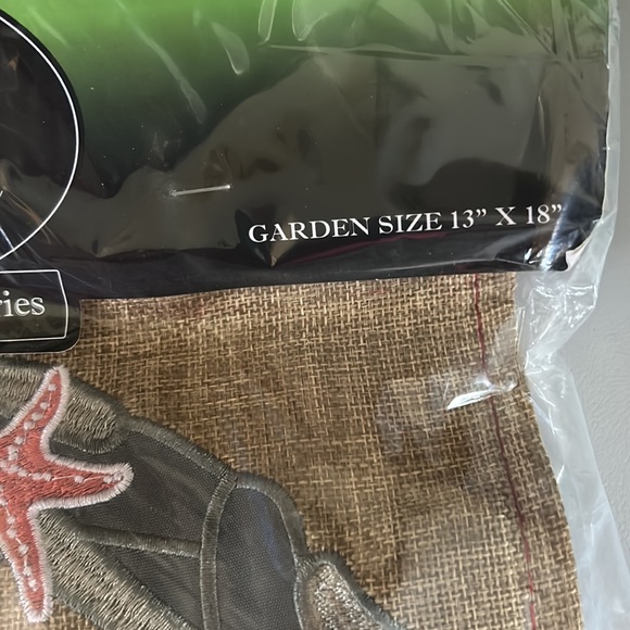 Magnolia Garden Burlap Embroidered Christmas Garden Flag - Picture 5 of 5